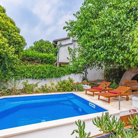 Istrian Stone House With Heated Pool Pula